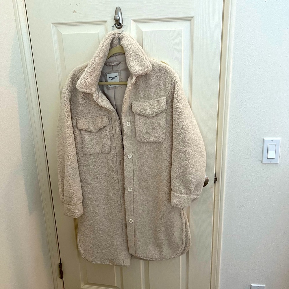 Abercrombie - Cream Sherpa Long Coat